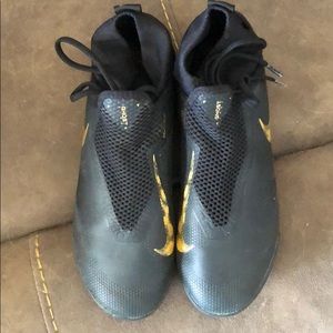 Nike 7.5 mens react indoor soccer shoes